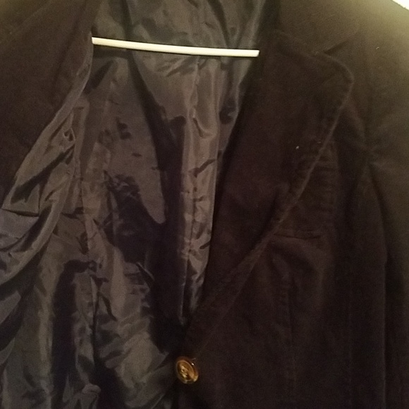 Blazer - Picture 4 of 5